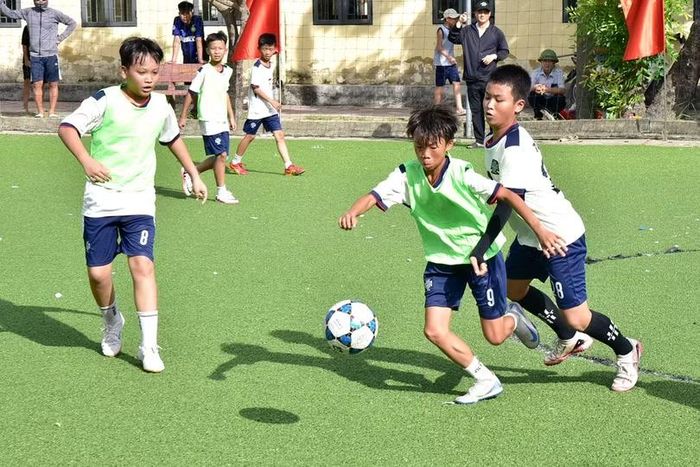  Giải đấu nhằm tạo cho các em học sinh có sân chơi bổ ích, lành mạnh, rèn luyện sức khỏe trong dịp hè. Đồng thời, qua đó tuyển chọn các cầu thủ xuất sắc tham dự giải bóng đá thiếu niên tỉnh Hà Tĩnh sắp tới. 