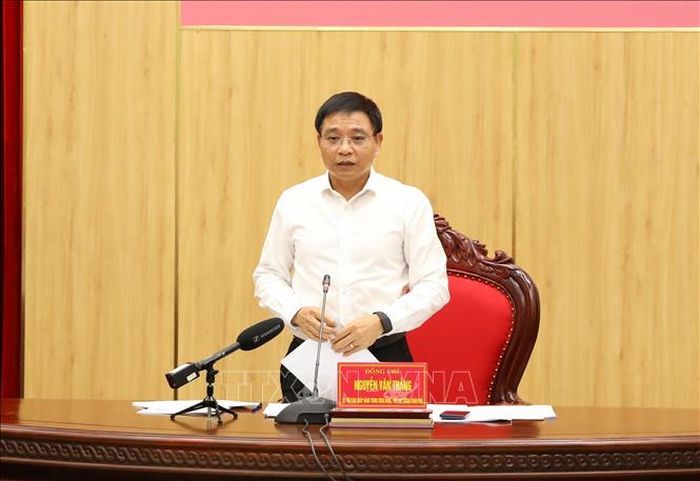 Phó Thủ tướng Chính phủ Nguyễn Văn Thắng phát biểu tại buổi làm việc.