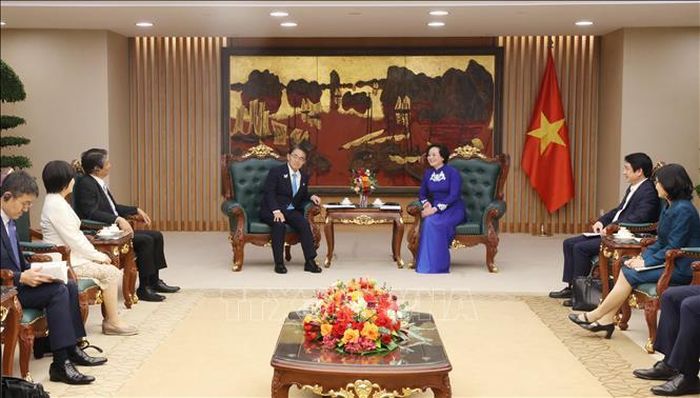 Phó Thủ tướng Phạm Thị Thanh Trà tiếp Thống đốc tỉnh Aichi (Nhật Bản) Omura Hideaki. Ảnh: Lâm Khánh/TTXVN