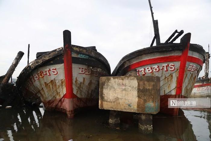 Với những ngư dân, con tàu là sinh kế, là tài sản lớn tích cóp cả đời.