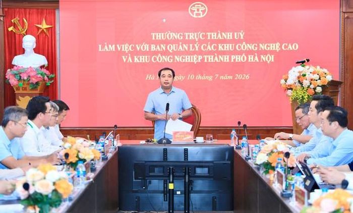 Bí thư Thành ủy Hà Nội Trần Đức Thắng phát biểu kết luận hội nghị (Ảnh: Quang Thái).