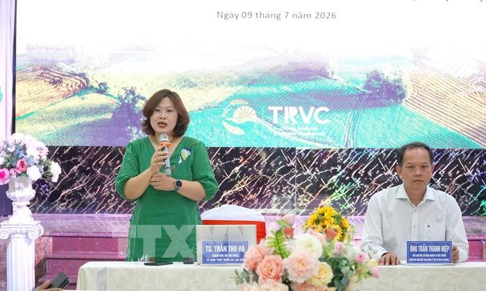 Tiến sĩ Trần Thu Hà, Giám đốc Dự án TRVC (Tổ chức Phát triển Hà Lan SNV) phát biểu Ảnh: Văn Sĩ - TTXVN