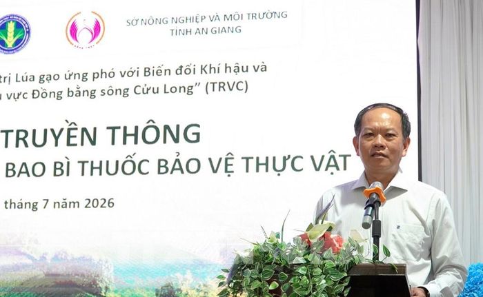 Phó Giám đốc Sở NN&amp;MT tỉnh An Giang Trần Thanh Hiệp phát biểu khai mạc hội nghị Ảnh: Văn Sĩ - TTXVN