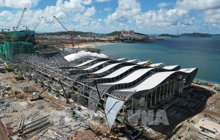 Công trình hạ tầng kỹ thuật phục vụ Hội nghị APEC 2027 trên địa bàn đặc khu Phú Quốc (An Giang) đang giai đoạn thi công. Ảnh: TTXVN phát