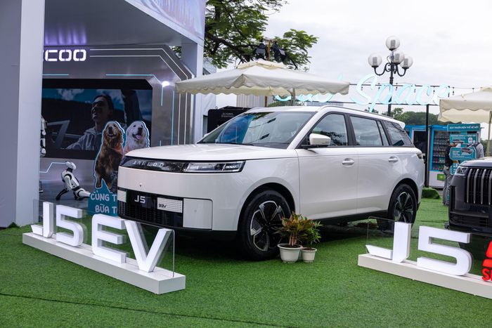 JAECOO J5 BEV Flagship.