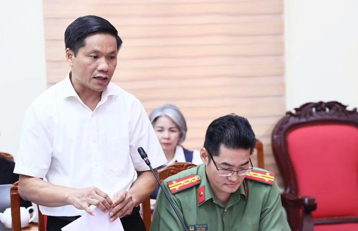 Đại diện Sở GD-ĐT tỉnh Tuyên Quang đề xuất Bộ GD-ĐT cho toàn bộ thí sinh tại điểm thi Trường THPT chuyên Tuyên Quang được thi lại môn Toán.
