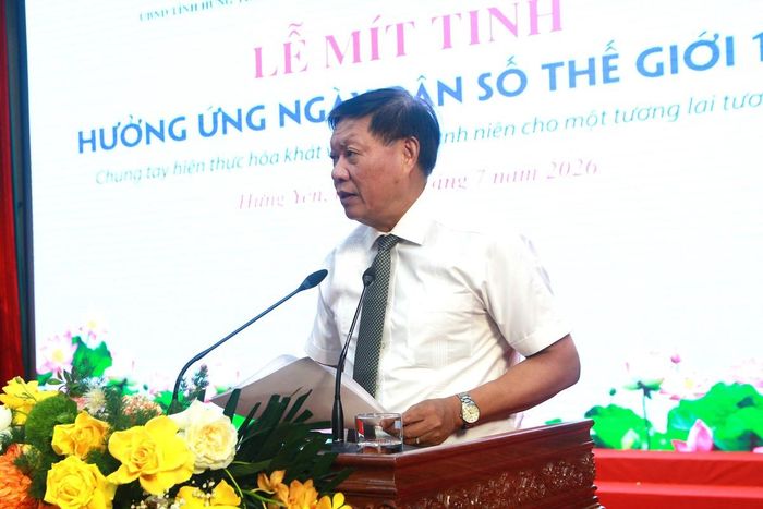 Thứ trưởng Bộ Y tế Đỗ Xuân Tuyên phát biểu tại Lễ mít tinh.