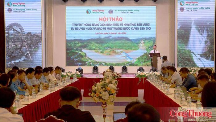 Toàn cảnh hội thảo.