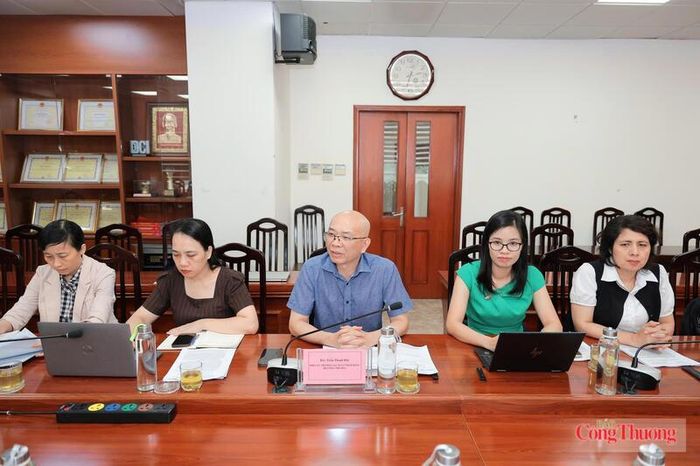 Các đơn vị đã tập trung trao đổi về việc triển khai Chiến lược phát triển dịch vụ logistics Việt Nam thời kỳ 2025 - 2035, tầm nhìn 2050. Ảnh: Hoàng Nhưỡng