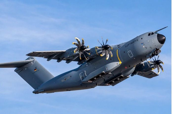 Máy bay vận tải Airbus A400M tham gia thực hiện nhiệm vụ vận tải chiến lược. Ảnh: Air Data News.