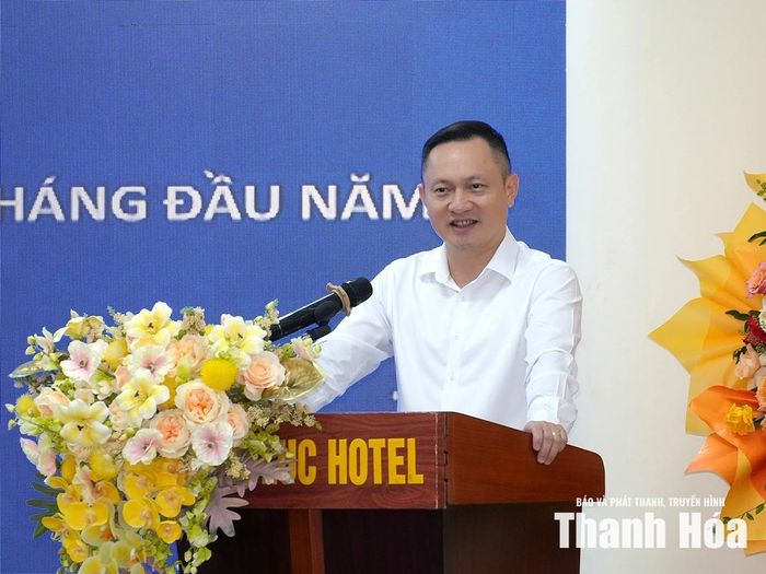 Đồng chí Hoàng Hải, Tỉnh ủy viên, Bí thư Đảng ủy, Giám đốc Công ty Điện lực Thanh Hóa phát biểu kết luận tại hội nghị.