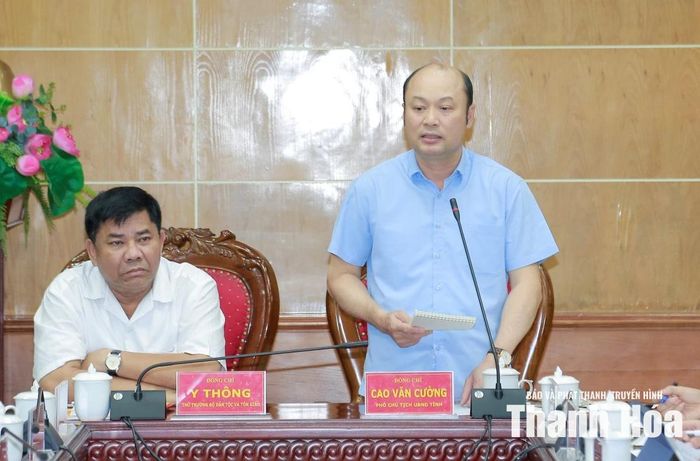 Phó Chủ tịch UBND tỉnh Cao Văn Cường phát biểu tại buổi làm việc.