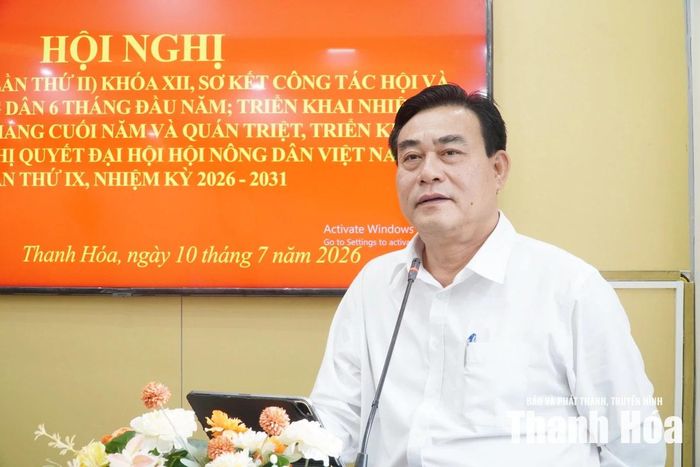 Chủ tịch HND tỉnh Nguyễn Quốc Tiến phát biểu tại hội nghị.