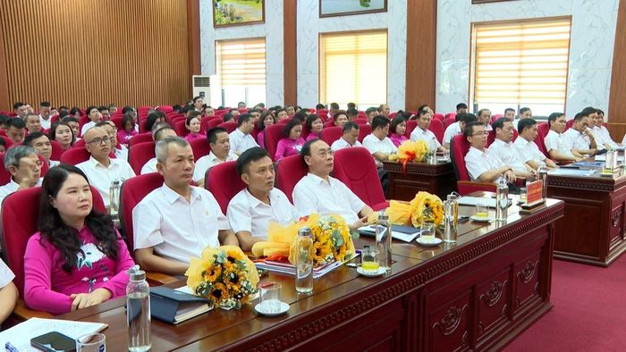 Các đại biểu dự hội nghị.