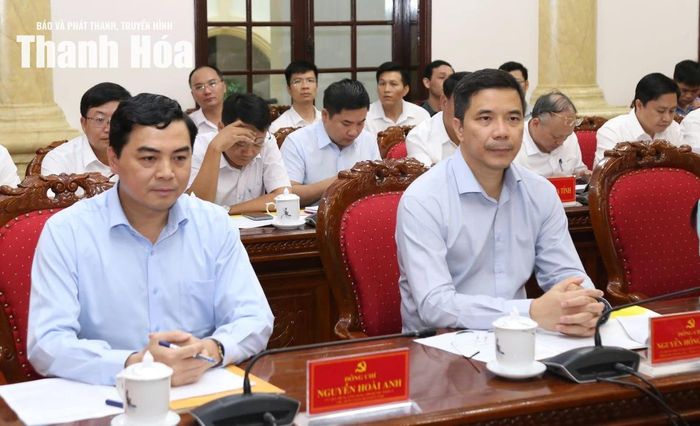 Các đồng chí: Nguyễn Hoài Anh, Ủy viên Trung ương Đảng, Phó Bí thư Tỉnh ủy, Chủ tịch UBND tỉnh; Nguyễn Hồng Phong, Ủy viên dự khuyết Trung ương Đảng, Phó Bí thư Thường trực Tỉnh ủy, Chủ tịch HĐND tỉnh dự buổi làm việc.