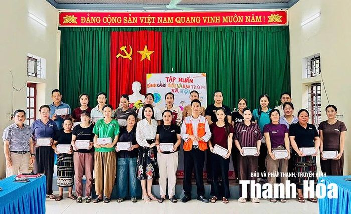 Lớp tập huấn góp phần nâng cao nhận thức của người dân về bình đẳng giới, bao trùm xã hội và phát triển sinh kế bền vững.