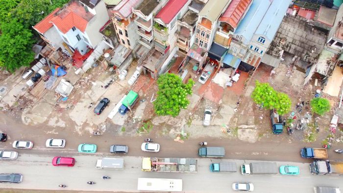 Các xã, phường phải hoàn thành giải phóng mặt bằng trước ngày 30/6, hoàn tất phá dỡ công trình trong tháng 7 để bàn giao mặt bằng sạch cho nhà thầu.