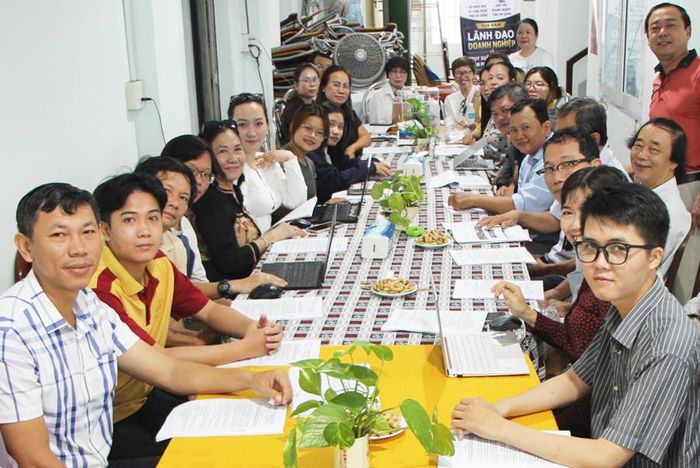 Các doanh nghiệp tham dự buổi tọa đàm.
