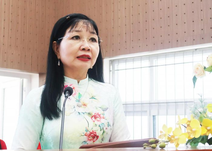 Phó Bí thư Tỉnh ủy, Chủ tịch Ủy ban MTTQ Việt Nam tỉnh An Giang Trần Thị Thanh Hương phát biểu tại đại hội.