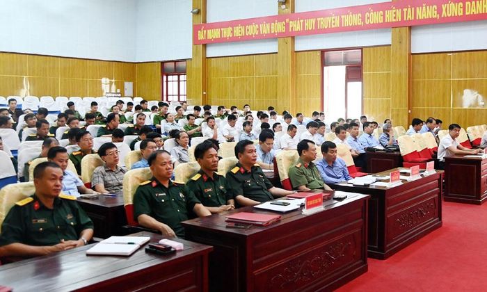 Các đại biểu dự hội nghị.
