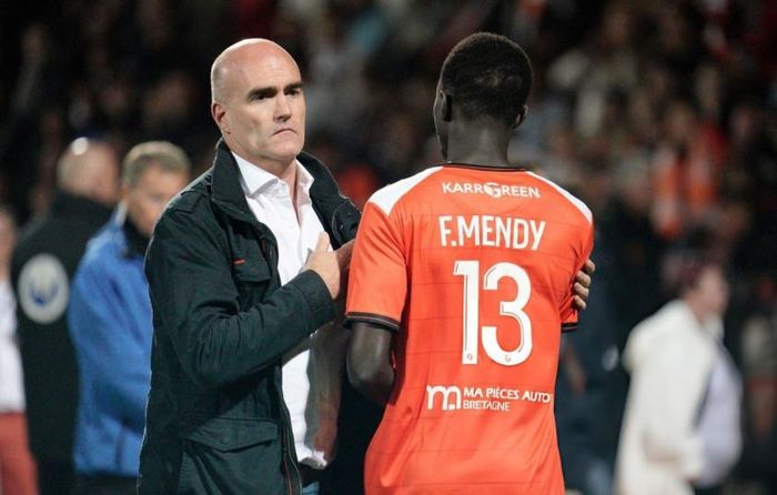 Loic Fery - bố của Arthur Fery - là doanh nhân và là chủ tịch CLB Lorient.