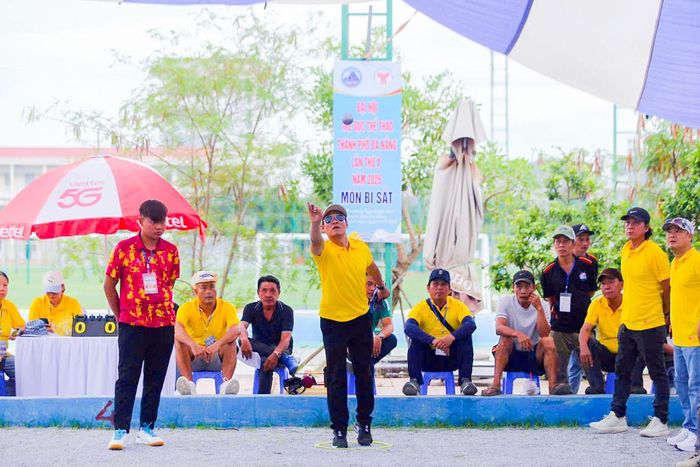 Vận động viên ra sức thi đấu. Ảnh: BẢO LÂM