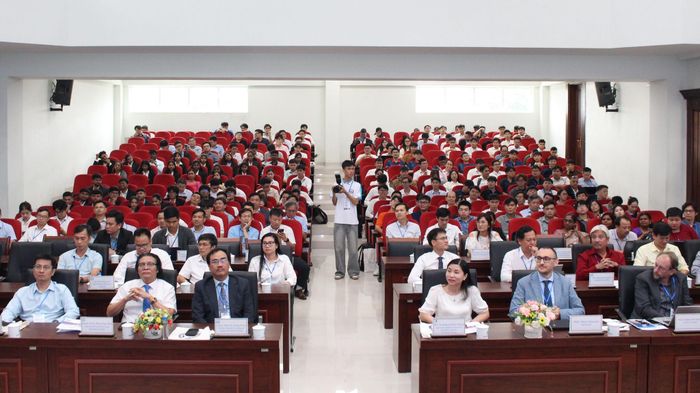 Hội thảo thu hút nhiều chuyên gia, diễn giả quốc tế. Ảnh: THU HÀ