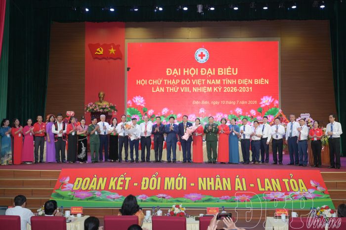 Ban Chấp hành Hội Chữ thập đỏ Việt Nam tỉnh khóa VIII, nhiệm kỳ 2026 - 2031 ra mắt Đại hội.
