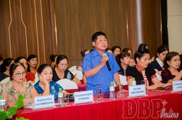 Đại diện CLB Khiêu vũ Điện Biên bày tỏ ủng hộ các đề xuất của lãnh đạo Sở tại Hội nghị.