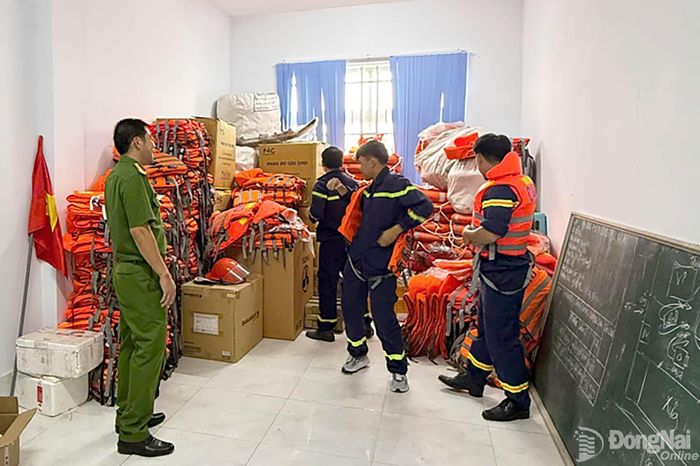 Đội Cảnh sát CC và CNCH Khu vực 12 khảo sát tình hình địa bàn quản lý
