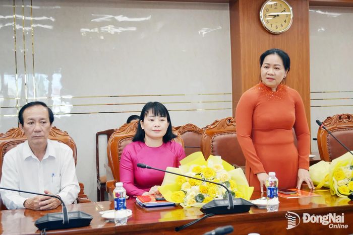 Đồng chí Võ Thị Ngọc Lắm phát biểu nhận nhiệm vụ. Ảnh: Phương Hằng