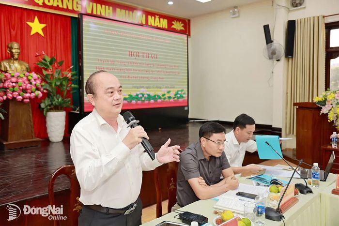 Phó Giám đốc Sở Khoa học và Công nghệ thành phố Đồng Nai Võ Hoàng Khai phát biểu tại hội thảo. Ảnh: Thanh Toàn