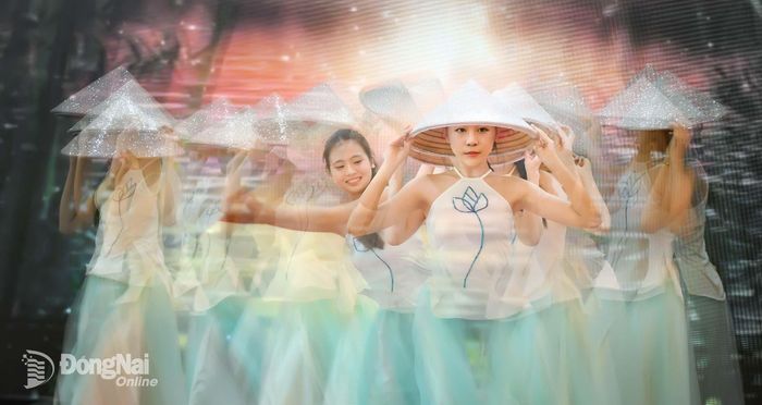 Tác phẩm Vườn xuân của tác giả Nguyễn Huyền Quy đoạt giải ba. Ảnh: BTC