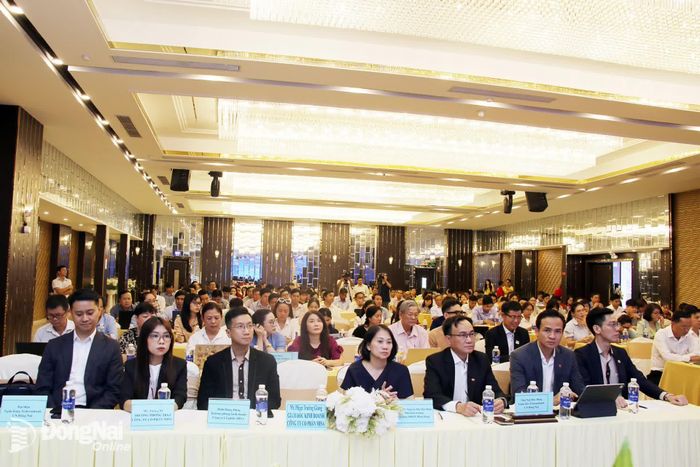Các đại biểu tham dự hội thảo. Ảnh: Hải Quân