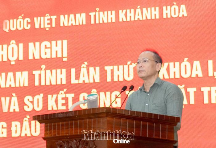 Đồng chí Nguyễn Khắc Hà phát biểu chỉ đạo tại hội nghị.