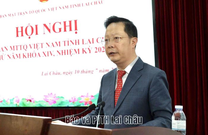 Đồng chí Nguyễn Ngọc Vinh – Phó Bí thư Tỉnh ủy, Chủ tịch Ủy ban MTTQ Việt Nam tỉnh phát biểu kết luận hội nghị.