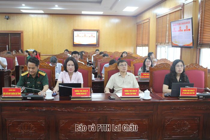 Đại biểu dự hội nghị.