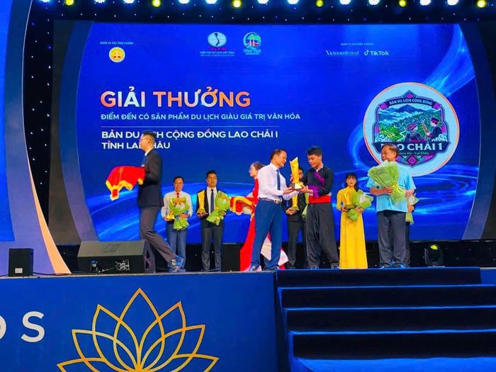 Bản du lịch cộng đồng Lao Chải 1 (xã Khun Há) vinh dự được nhận Giải thưởng VITA AWARDS 2026.