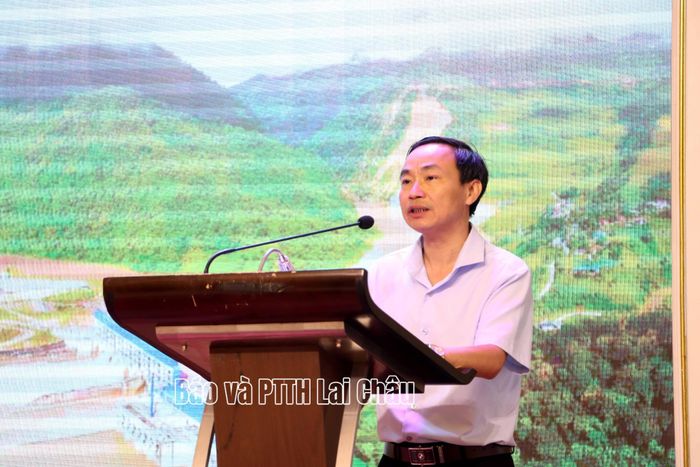 Ông Vũ Xuân Tính - Chi cục trưởng Chi cục Thủy lợi và Tài nguyên nước tỉnh Lai Châu phát biểu tại hội thảo.