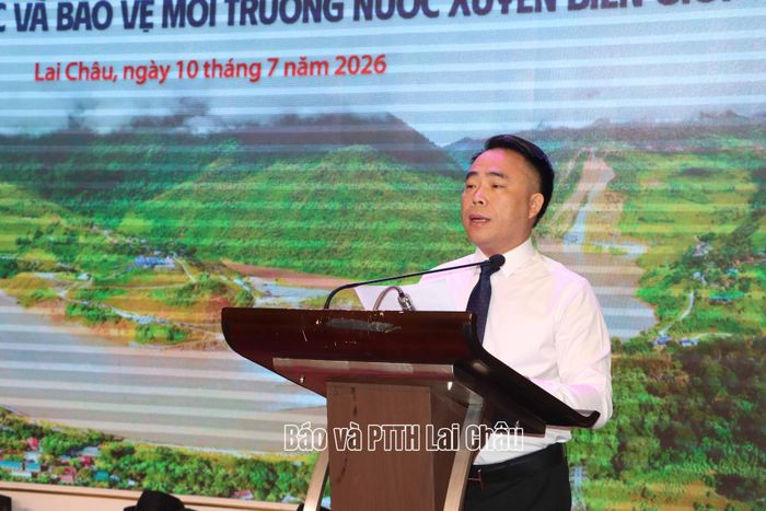Tiến sĩ Đào Xuân Hưng - Tổng Biên tập Tạp chí NN&MT phát biểu tại hội thảo.