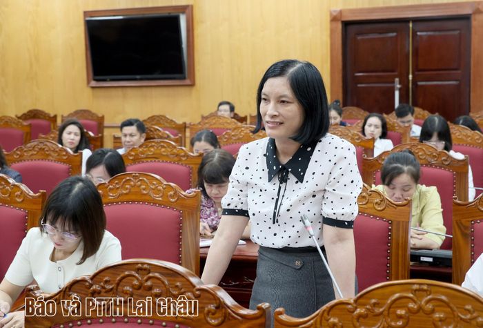 Đại biểu thảo luận tại hội nghị. 