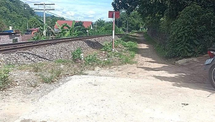 Đường gom dân sinh thôn Liên Hà 5, xã Bảo Hà.