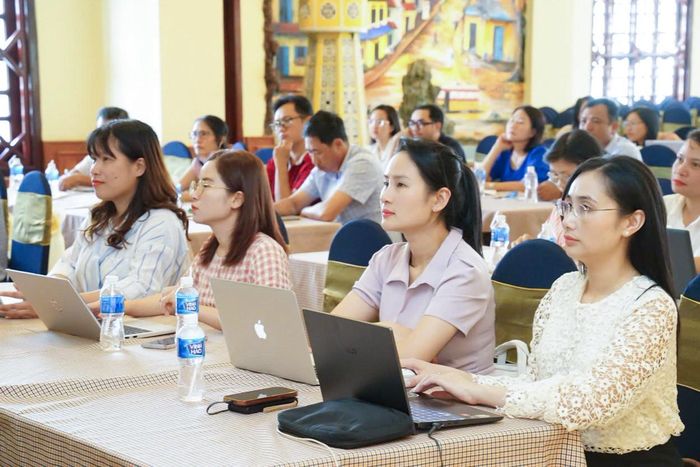 Phóng viên, biên tập viên Hội Nhà báo Lâm Đồng dự các lớp bồi dưỡng nghiệp vụ báo chí (Ảnh: Quang Nhân)