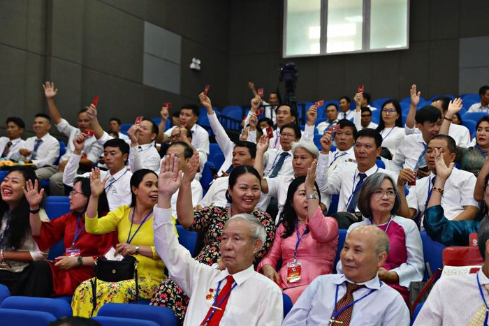 Các đại biểu thống nhất thông qua Nghị quyết Đại hội đại biểu Hội Nhà báo tỉnh Lâm Đồng lần thứ I, nhiệm kỳ 2026 - 2031