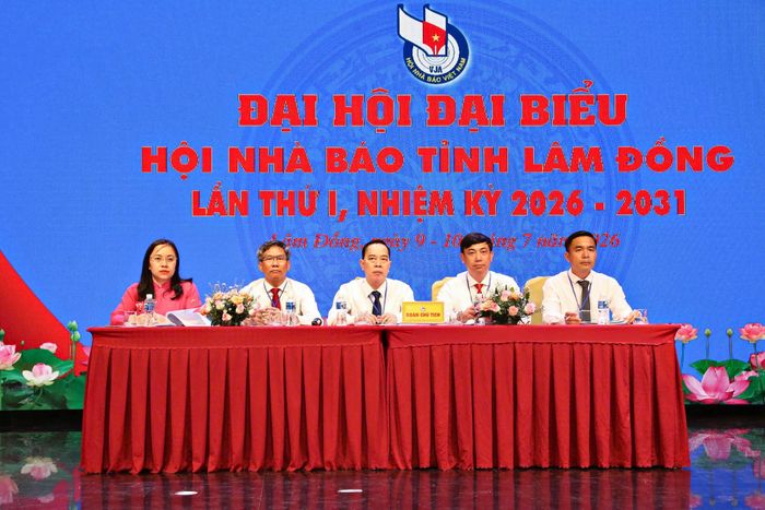 Đoàn Chủ tịch điều hành Đại hội đại biểu Hội Nhà báo tỉnh Lâm Đồng lần thứ I, nhiệm kỳ 2026 - 2031