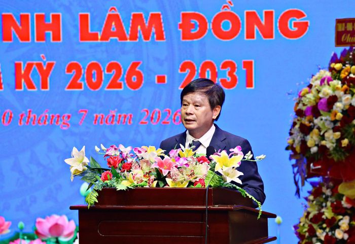 Nhà báo Trần Trọng Dũng, Phó Chủ tịch Hội Nhà báo Việt Nam phát biểu chỉ đạo Đại hội đại biểu Hội Nhà báo tỉnh Lâm Đồng lần thứ I