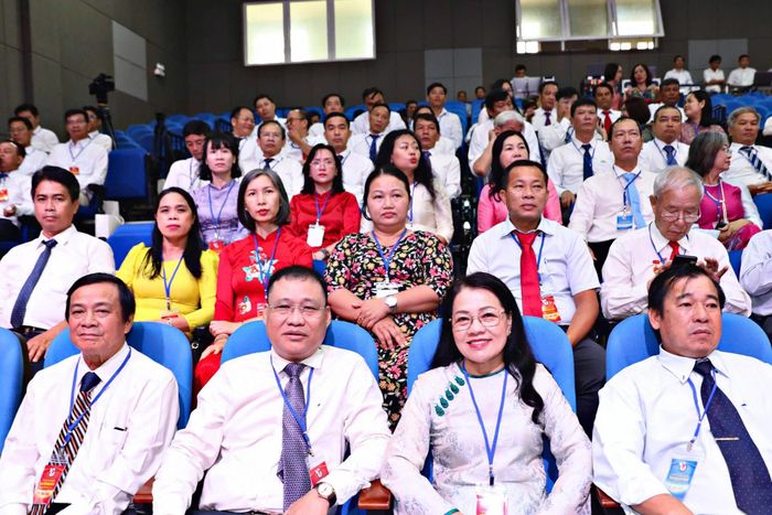 Các đại biểu dự và theo dõi Đại hội đại biểu Hội Nhà báo tỉnh Lâm Đồng lần thứ I
