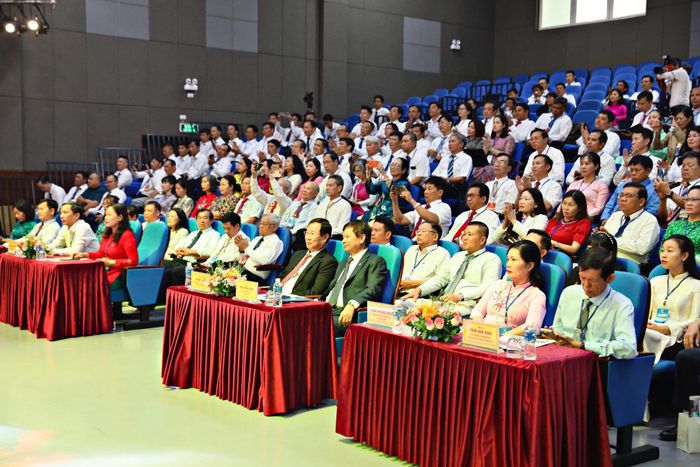 Các đại biểu tham dự đại hội
