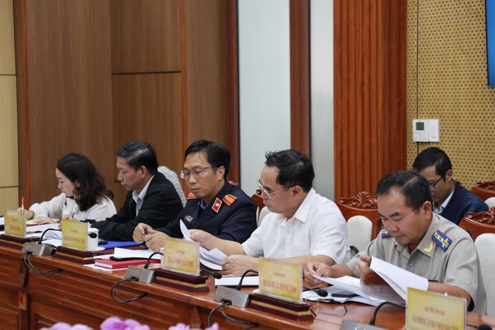Đại diện một số sở, ngành của tỉnh Lâm Đồng tham dự buổi tiếp công dân