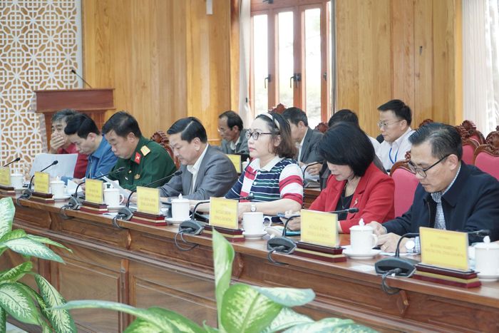 Lãnh đạo sở, ngành dự buổi làm việc